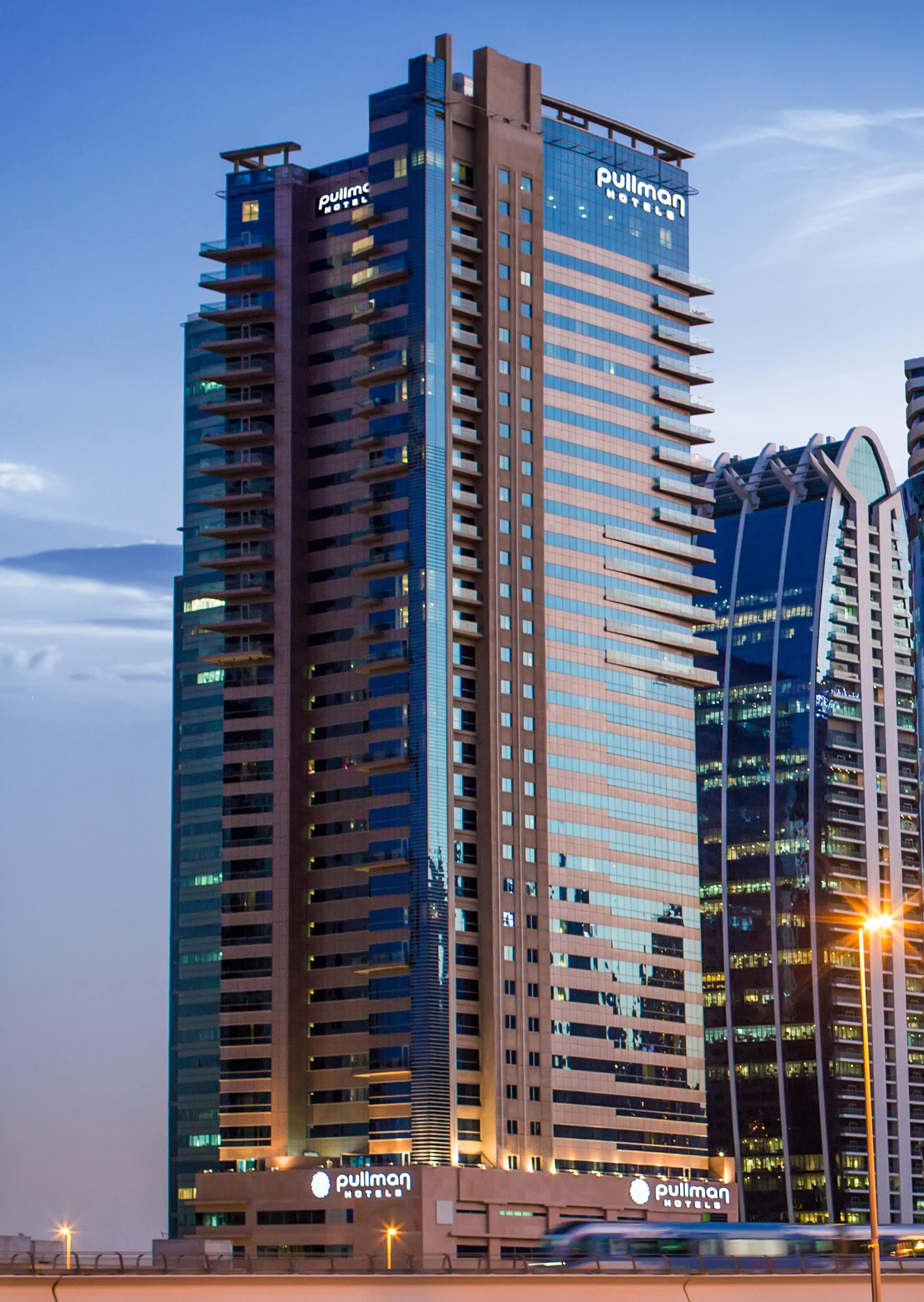 Pullman Dubai Jumeirah Lakes Towers Dış mekan fotoğraf